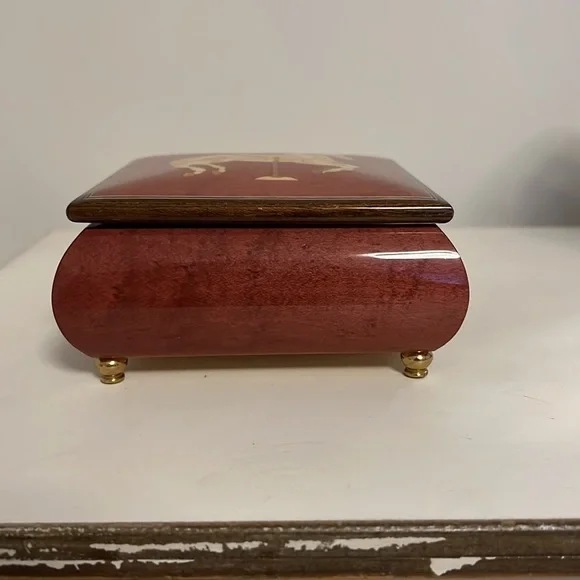 The San Francisco Music Box Company - The Sound of Music - Picture 6 of 6